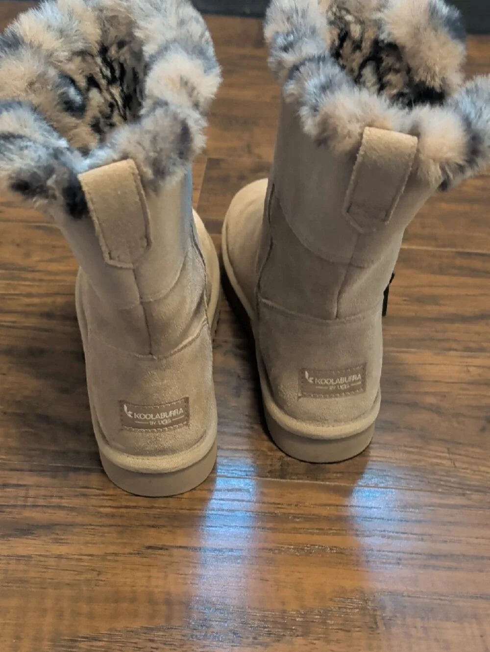 Plush Faux-Fur Trim Tan Winter Boots - Women